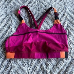 Lululemon sports bra
